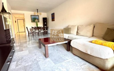 Spacious flat with a fantastic terrace in the harbour of Campomanes, Altea.